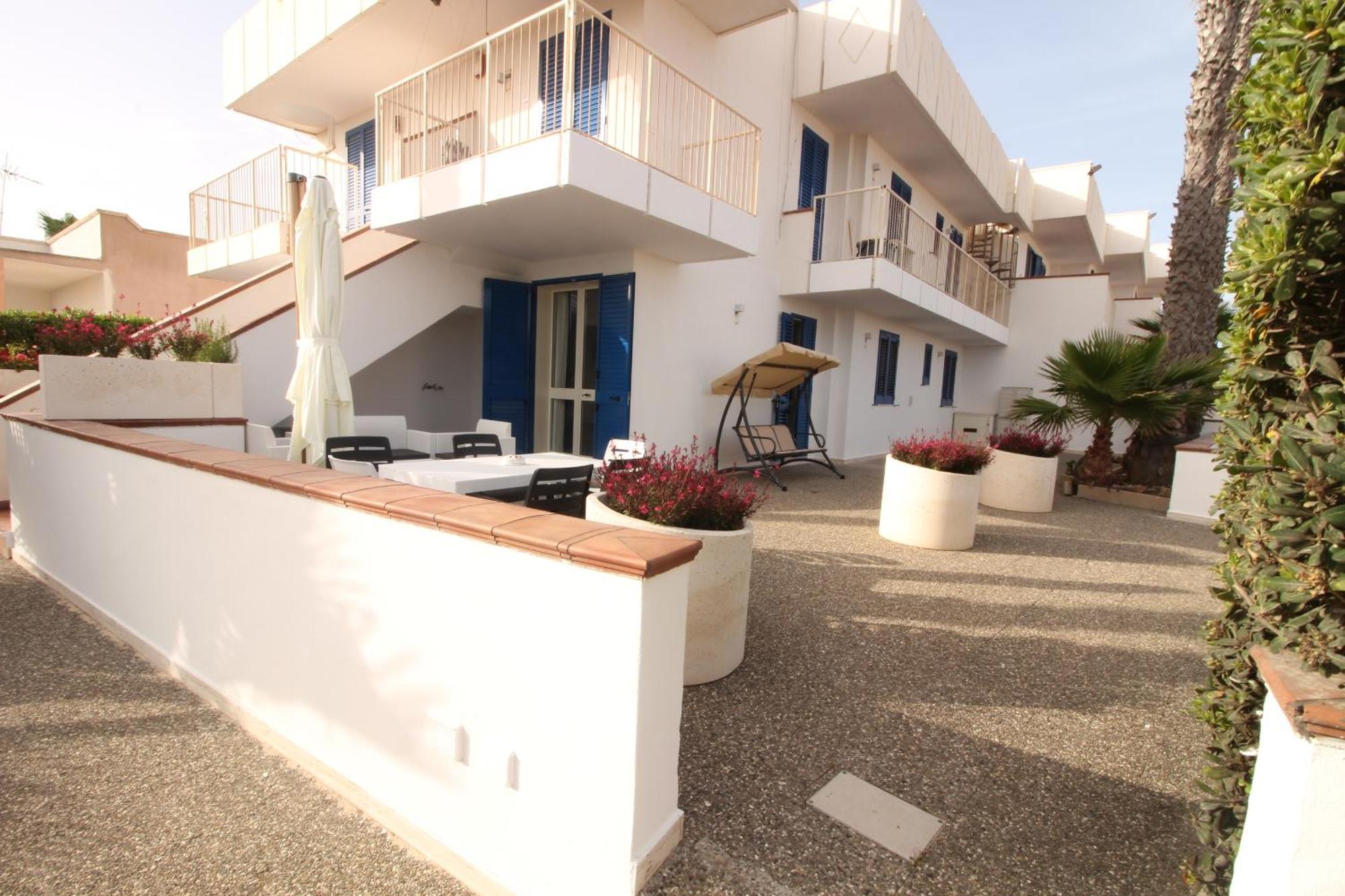 Residence Mare Azzurro Torre San Giovanni Ugento Ngoại thất bức ảnh